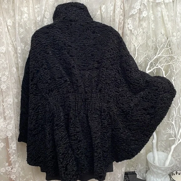 Deep Black Persian Cape Coat. Like Brand New 💕 - Picture 4 of 12